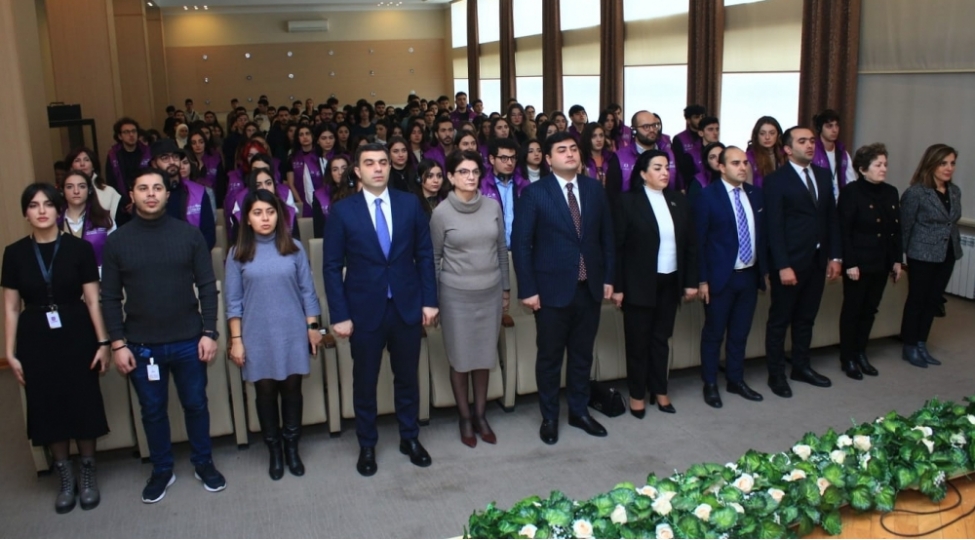 shusha-ili-cherchivesinde-azerbaycan-ve-italiya-genc-memarlarin-baki-forumu-basha-chatib-foto