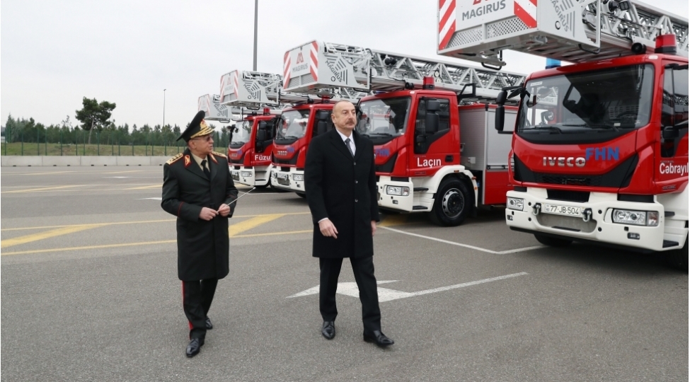 prezident-yeni-alinmish-xususi-teyinatli-texnikalar-ve-tecili-tibbi-yardim-avtomobilleri-ile-tanish-olub-fotoyenilenib1