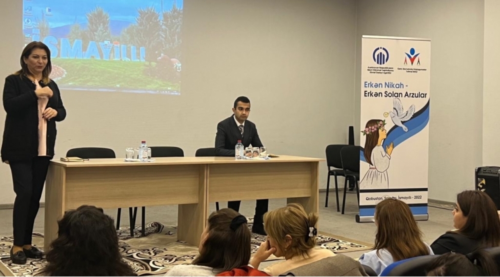 erken-nikah-erken-solan-arzular-adli-layihe-bash-tutub-foto