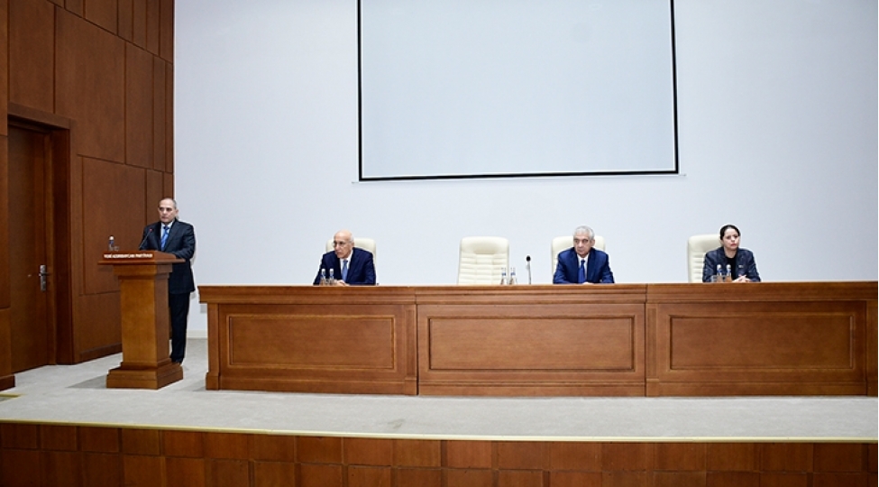yeni-azerbaycan-partiyasinin-idare-heyetinin-iclasi-kechirilib-3