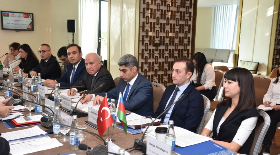 nazirlik-qarabagdan-ogurlanan-medeni-numunelerin-siyahiya-alinmasi-bashlayib