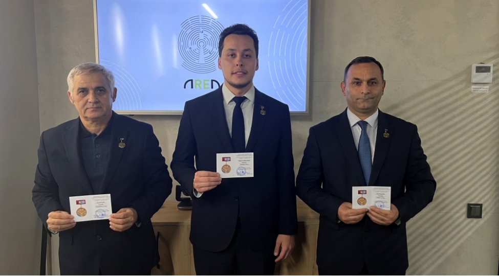 area-nin-emekdashlari-mdb-nin-emekdar-energetiki-medali-ile-teltif-olunublar