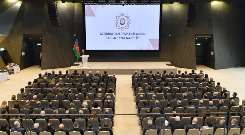 iqtisadiyyat-nazirliyinin-teltif-olunmush-emekdashlarina-orden-ve-medallar-teqdim-edilib