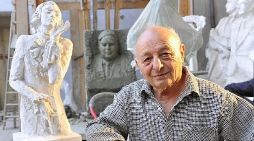 omer-eldarov-rusiya-ressamliq-akademiyasi-terefinden-qizil-medalla-teltif-olunub-foto