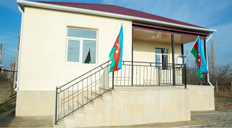 regionlarda-shehid-aileleri-ve-muharibe-elillerine-daha-100-ferdi-ev-teqdim-olunub-foto