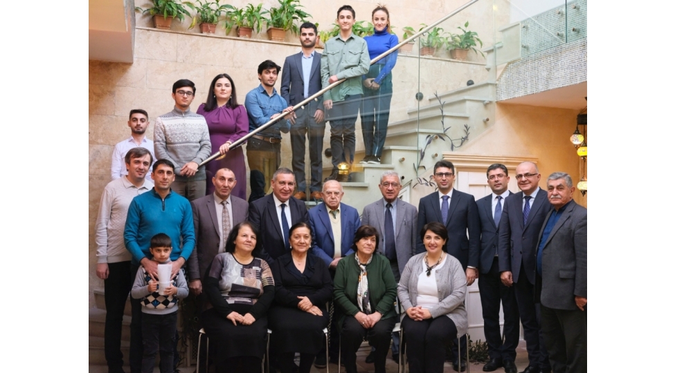 6-sozluk-ehvalat-musabiqesinin-qalibleri-mukafatlandirilib-foto