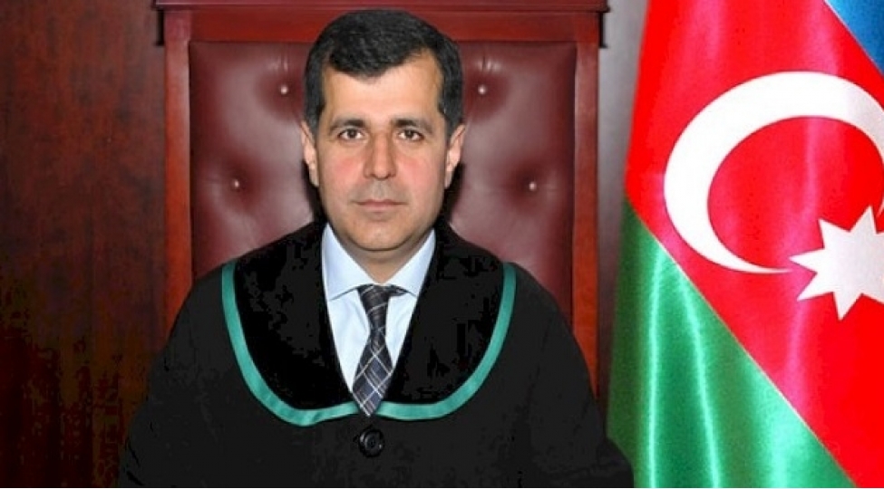 ali-mehkeme-deputatin-hakimle-bagli-dediklerini-tekzib-etdi-foto