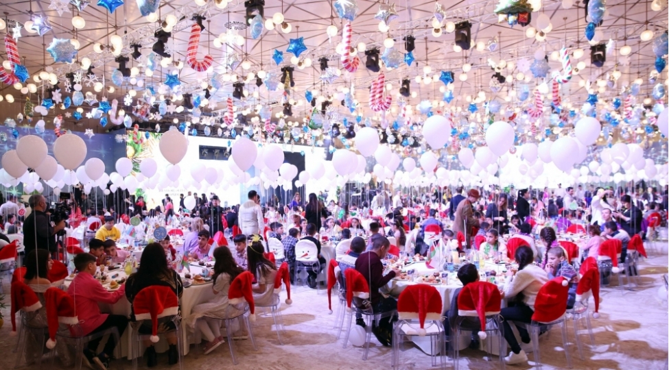heyder-eliyev-fondunun-ushaqlar-uchun-bayram-shenliyi-foto