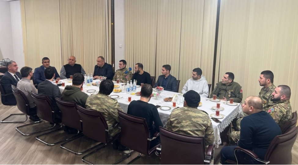 yap-nizami-rayon-teshkilatinda-qazilerle-gorush-kechirilib-foto