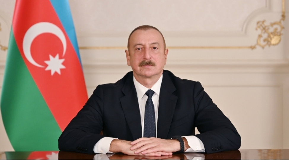 prezident-ilham-eliyev-ali-mehkemenin-100-illiyi-ile-bagli-yubiley-medalinin-tesis-edilmesini-tesdiqleyib