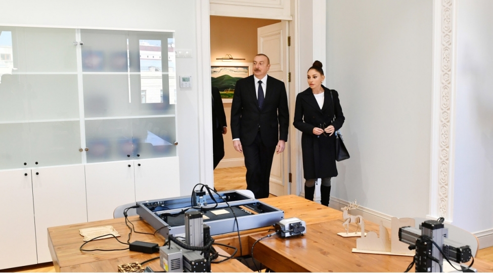 prezident-ve-birinci-xanim-bakida-ushaq-gencler-inkishaf-merkezinde-yaradilan-sheraitle-tanish-olublar-foto
