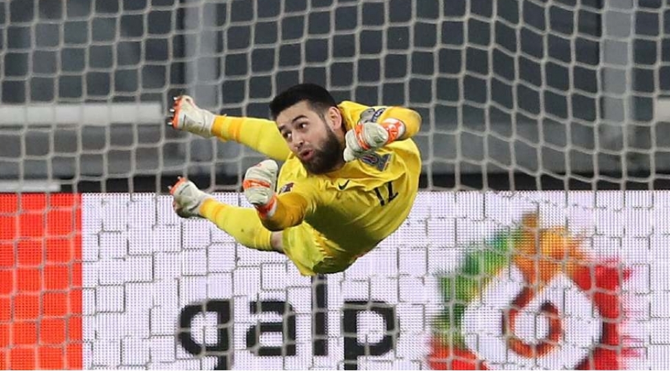 qarabag-shahruddinle-muqavileni-yenileyib-foto