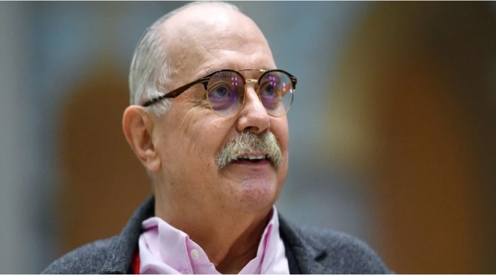 nikita-mixalkov-reanimasiyaya-yerleshdirilib