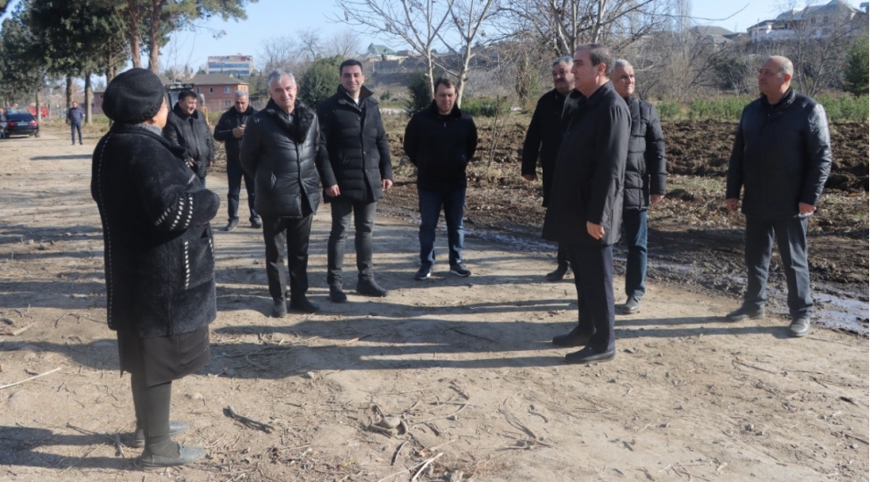 niyazi-bayramov-gencede-ekoloji-park-kompleksinde-tikinti-ishleri-ile-tanish-olub