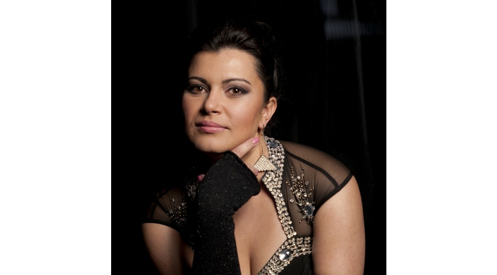 telebenin-sehnede-parlaq-chixishi-ilk-novbede-muellimin-ugurudur-sebine-esedova