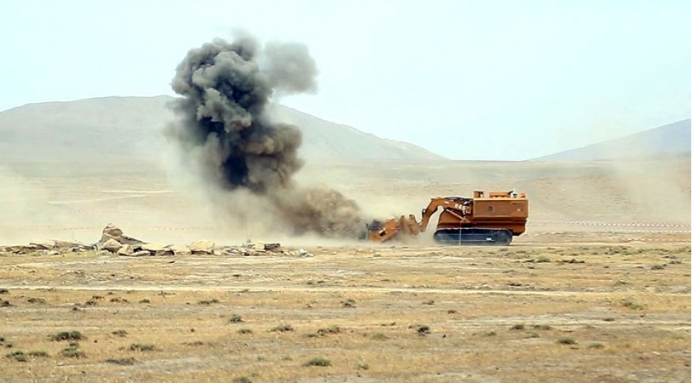 mina-terroru-tekce-insanlari-deyil-hem-de-ekologiyani-mehv-edir