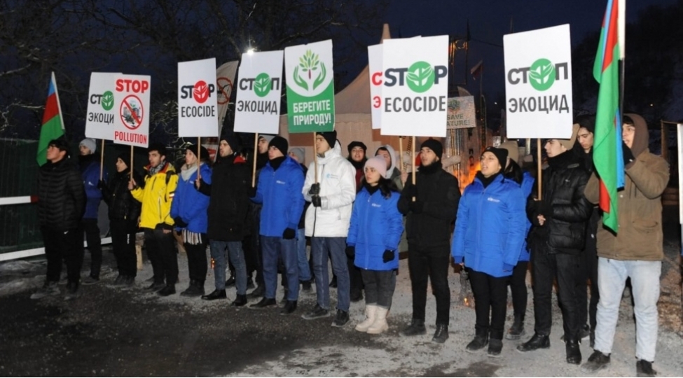ekoaksiya-ishtirakchilari-gece-saatlarinda-da-fealliqlarini-numayish-etdirirler