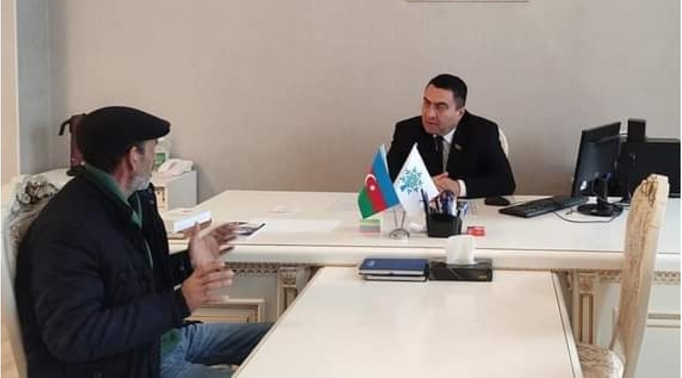 mushfiq-memmedli-sumqayitda-vetendashlari-qebul-edib-foto