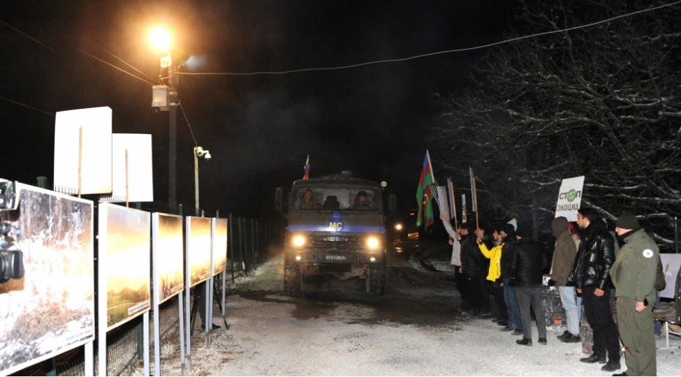 oten-gun-lachin-xankendi-yolundan-33-avtomobil-maneesiz-kechib