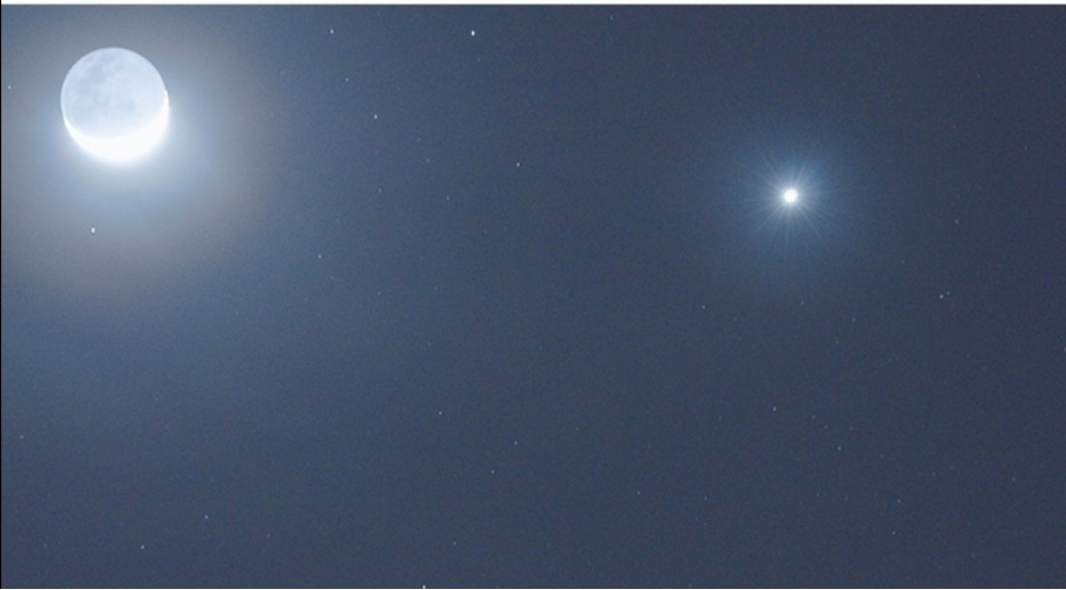 bu-tarixde-venera-ile-saturn-bir-birine-chox-yaxin-mesafeden-kechecek