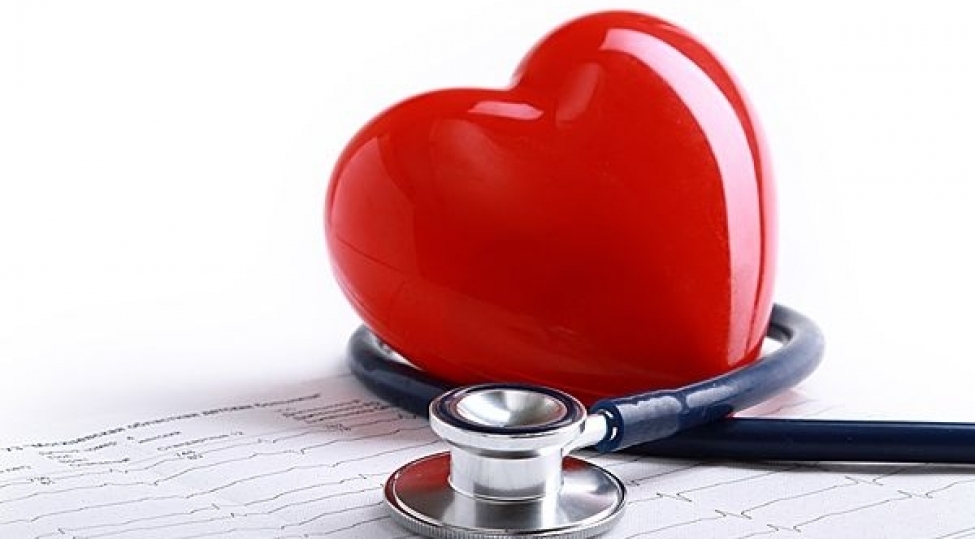 qadinla-kishi-ureyinin-ferqi-kardioloq-achiqladi