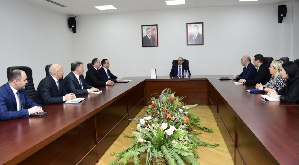 yap-merkezi-aparatinda-ses-qezetinin-bash-redaktorunun-50-illik-yubileyi-munasibetile-gorush-kechirilib-foto
