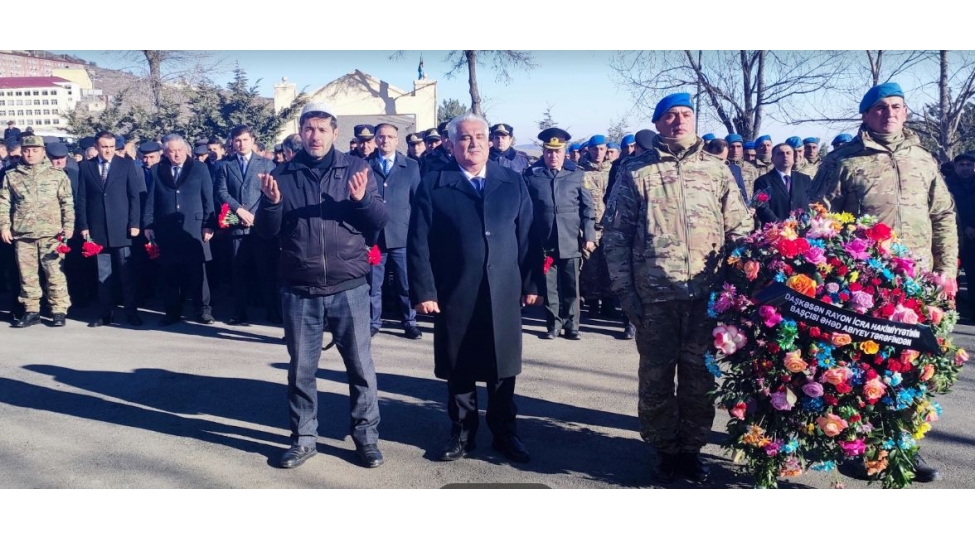 dashkesende-20-yanvar-umumxalq-huzn-gunu-ile-bagli-umumrayon-anim-merasimi-kechirilib-foto