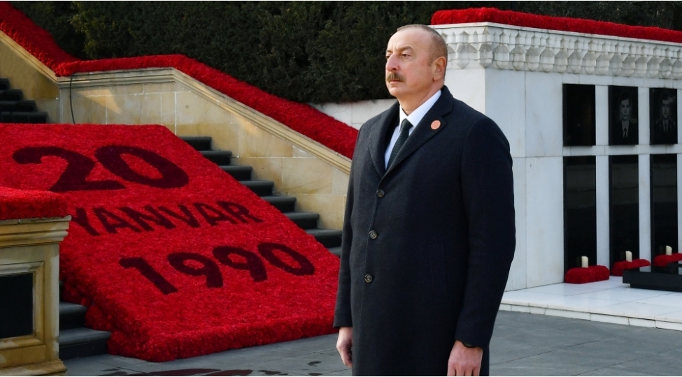 prezident-ilham-eliyev-shehidler-xiyabanini-ziyaret-edib-2