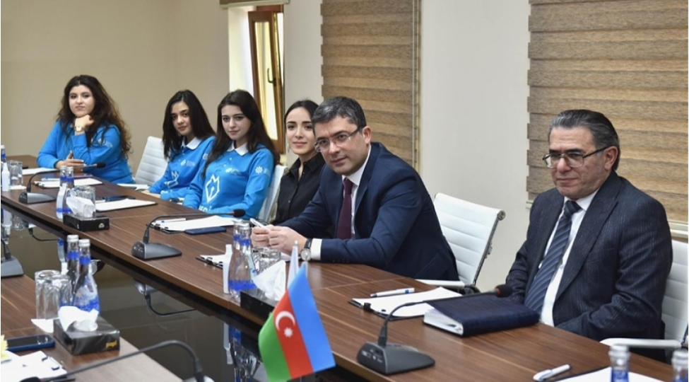 media-nin-uchuncu-konulluluk-proqrami-yekunlashib-foto