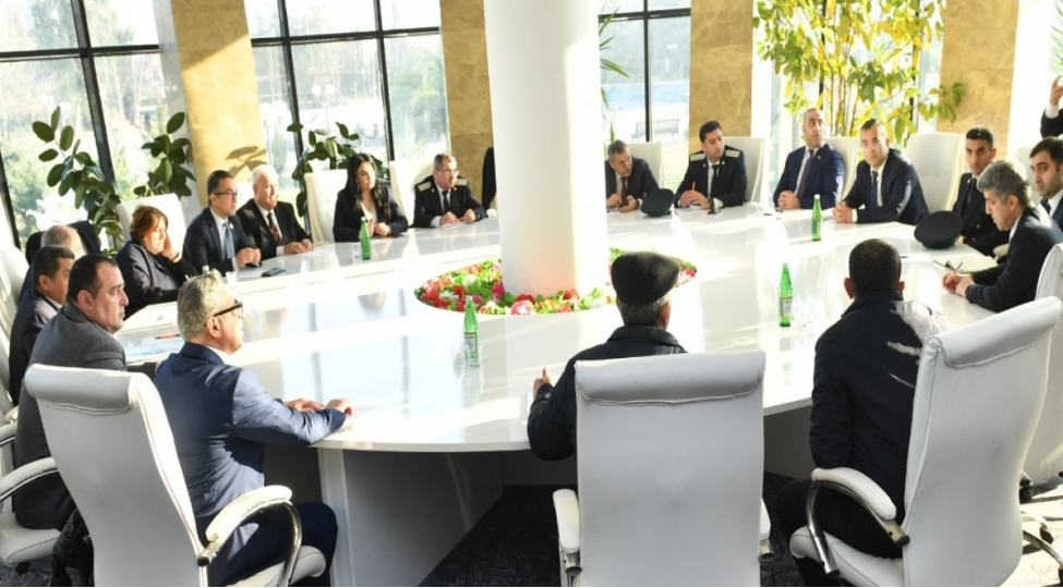 heyder-eliyev-ili-cherchivesinde-bolgelerde-achiq-qapi-gunleri-teshkil-olunub