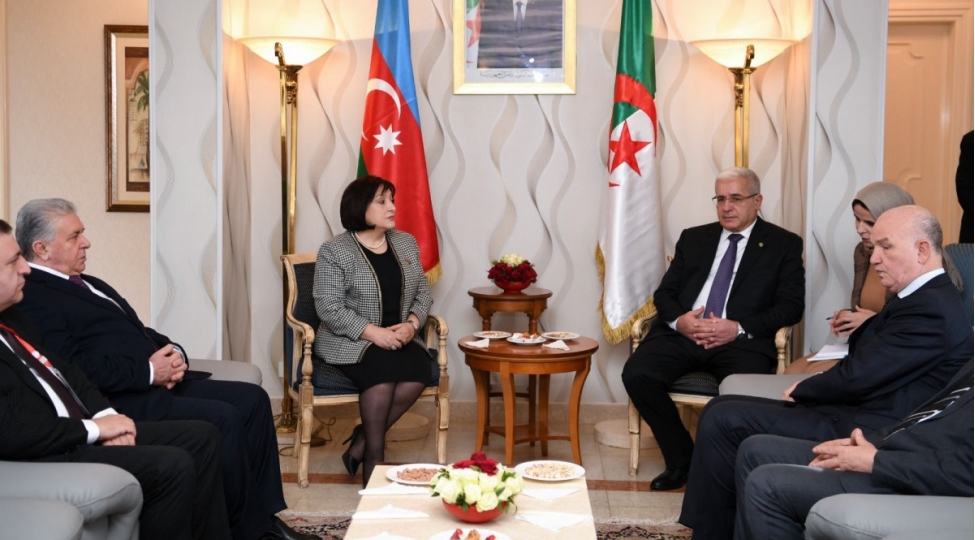 sahibe-qafarova-elcezair-milli-xalq-assambleyasinin-sedri-ile-gorushub