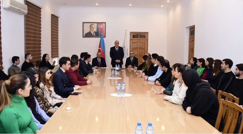 umummilli-lider-heyder-eliyevin-ideyalari-gencler-siyasetinin-esasidir-foto