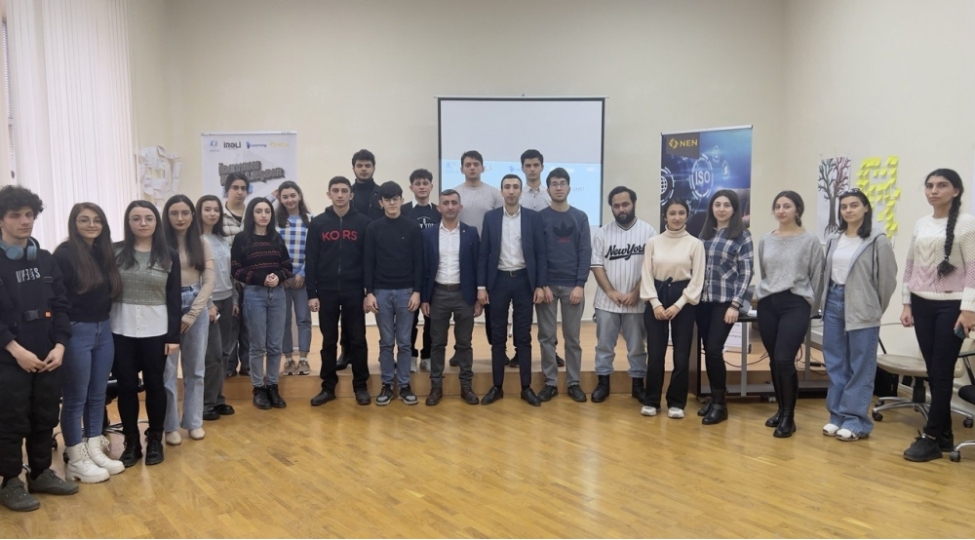 i-learning-summer-school-innovativ-oyrenme-proqrami-cherchivesinde-telimlere-start-verilib-foto