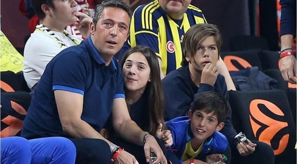 ali-kochun-oglu-xizek-surerken-yixilib-ve-foto