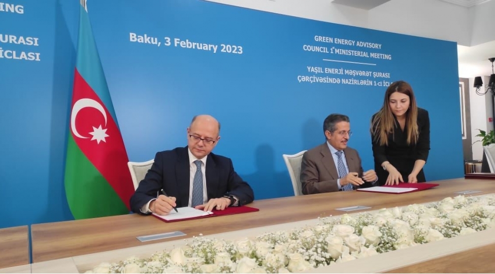 energetika-nazirliyi-ve-acwa-power-arasinda-emekdashliq-senedleri-imzalanib-foto