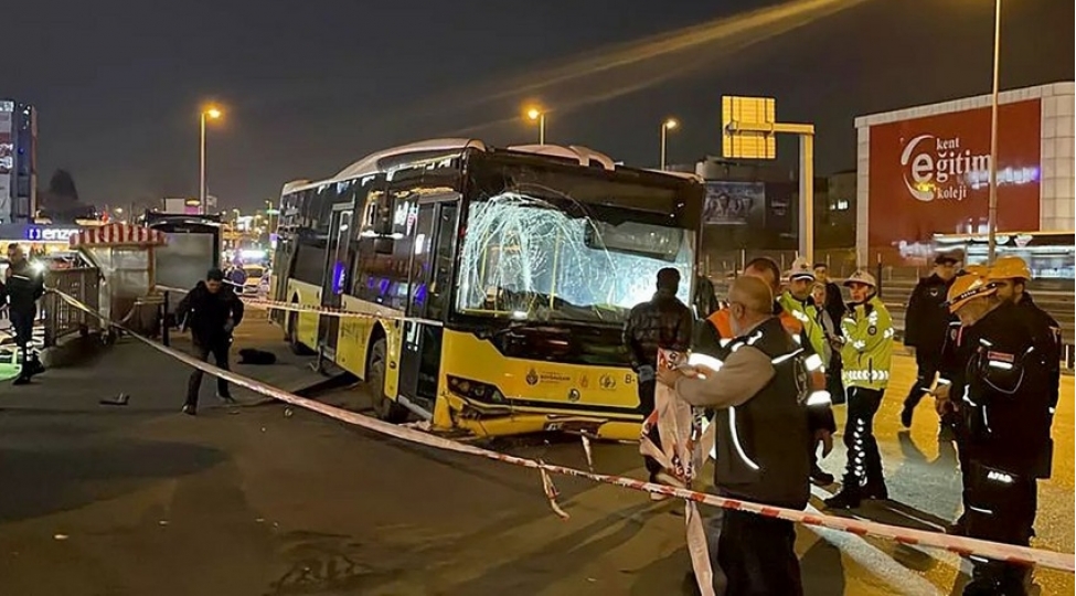 turkiyede-avtobus-qezaya-ugrayib-azerbaycanli-agir-yaralanib