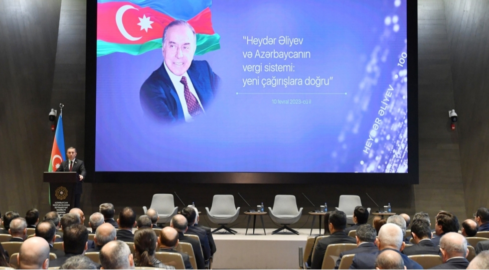 heyder-eliyev-ve-azerbaycanin-vergi-sistemi-yeni-chagirishlara-dogru-movzusunda-konfrans-kechirilib
