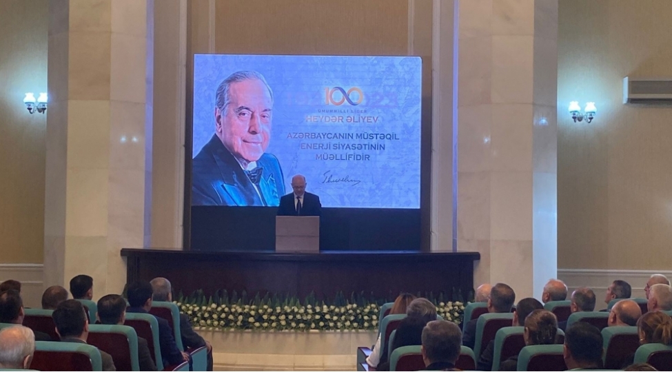 heyder-eliyev-ili-cherchivesinde-energetika-nazirliyinin-ilk-tedbiri-kechirilib-yenilenibfoto