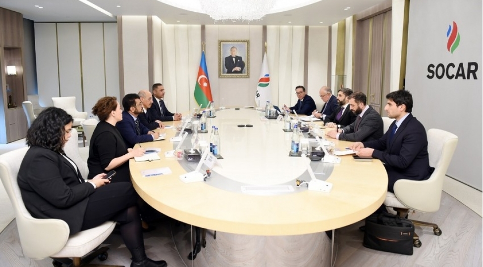 socar-ve-idb-enerji-ve-reqemsallashma-sahesinde-emekdashligi-nezerden-kechirir