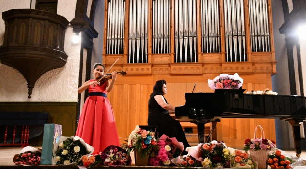 genclere-destek-layihesi-cherchivesinde-elmira-dadashovanin-solo-konserti-olub