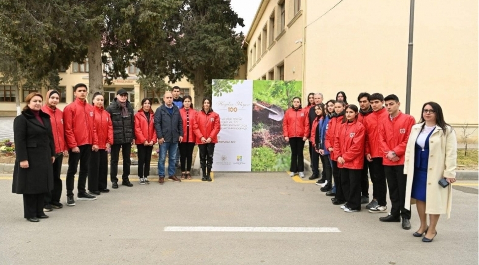 ulu-onder-heyder-eliyevin-100-illik-yubileyi-ile-elaqedar-agacekme-kampaniyasina-start-verilib-foto