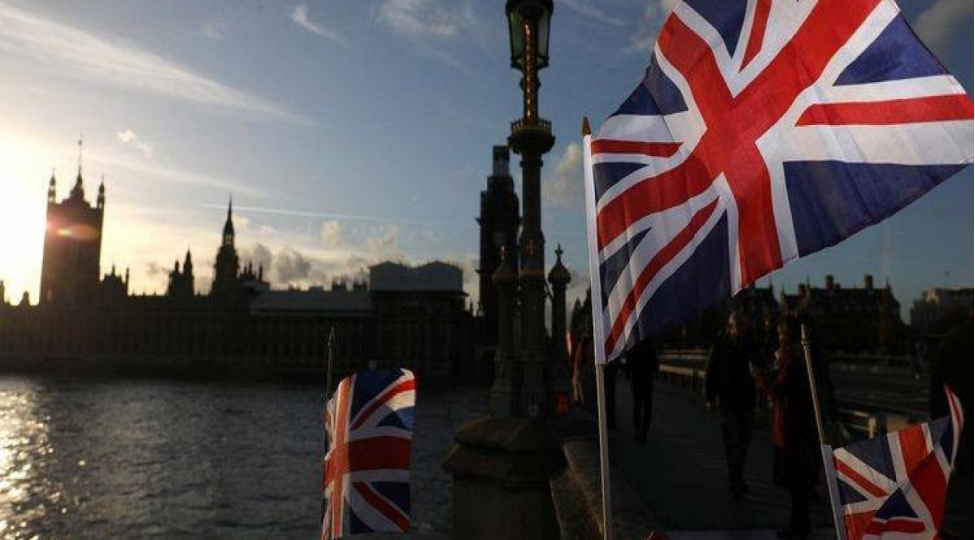 oxford-economics-boyuk-britaniyanin-dovlet-borcu-20-ilde-uch-defe-artib