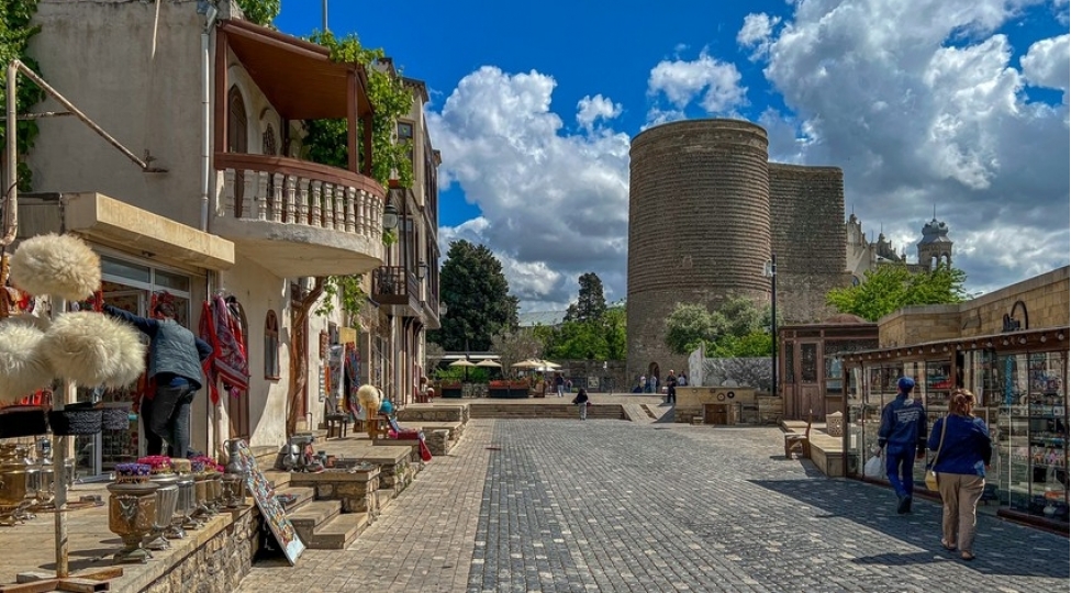dovlet-siyahisina-daxil-edilen-abidelere-vahid-qaydalar-esasinda-pasport-verilecek