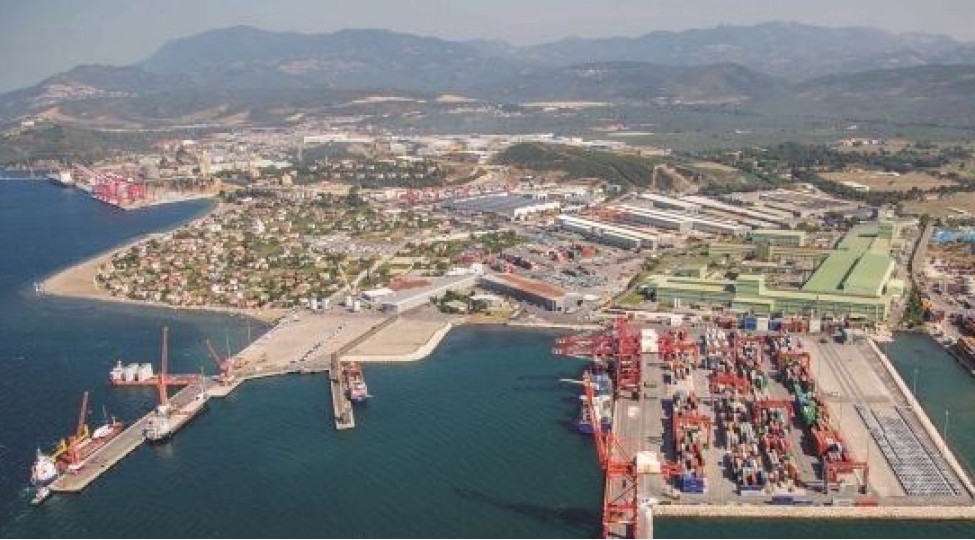 fevralda-turkiyenin-gemlik-limaninin-qebul-etdiyi-yuklerin-hecmi-achiqlanib