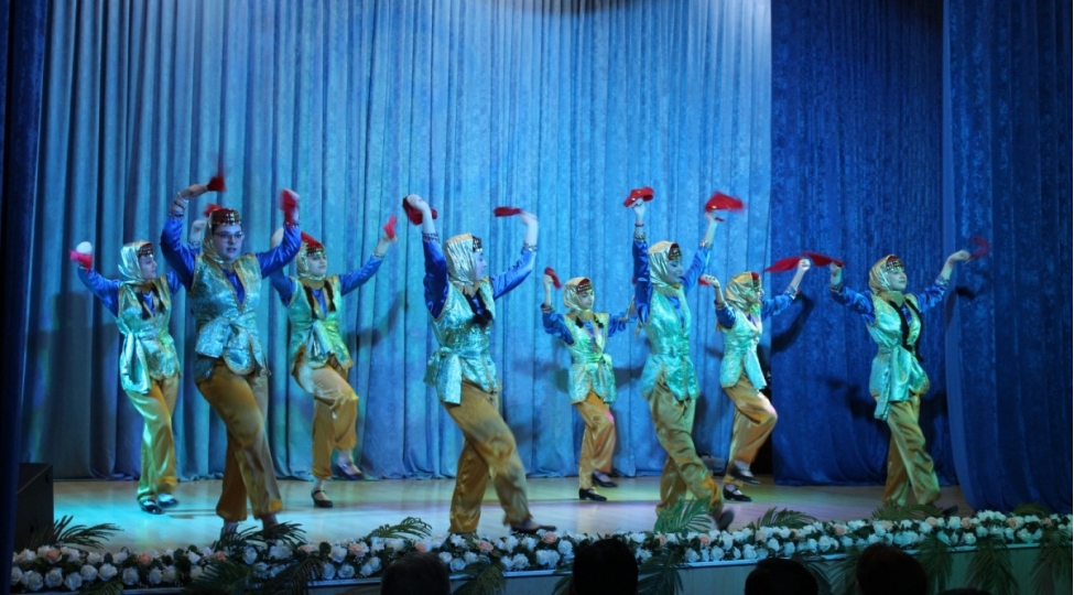 guneshe-qovushmaq-isteyirem-men-adli-konsert-kechirilib-foto