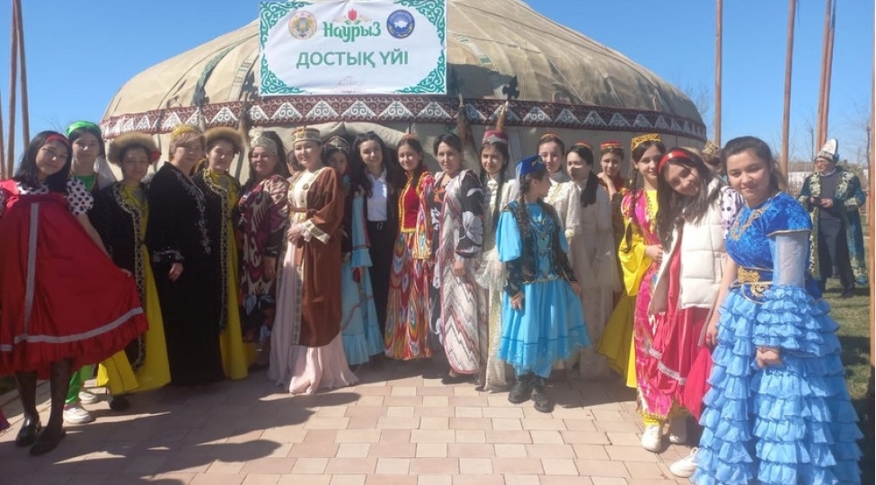 azerbaycan-turkustanda-turk-xalqlarinin-medeniyyet-festivalinda-temsil-olunub