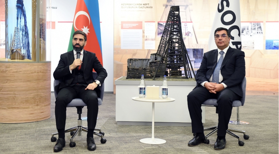 socar-in-prezidenti-rovshen-necef-genc-istedadlar-proqramina-sechilmish-genclerle-gorush-kechirib-foto