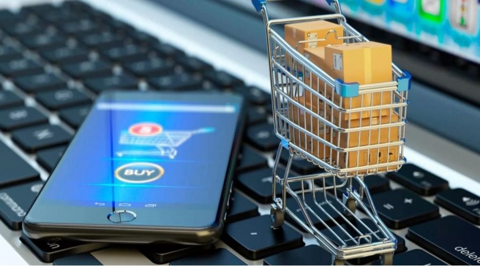 bayram-gunlerinde-onlayn-ve-telefon-firildaqchilarinin-hucumlarinin-sayi-artib