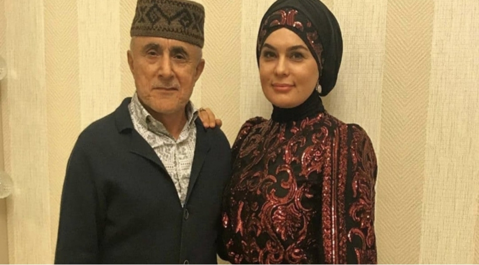 radio-france-azerbaycan-mugami-ve-ustad-xanende-alim-qasimov-barede-material-hazirlayib