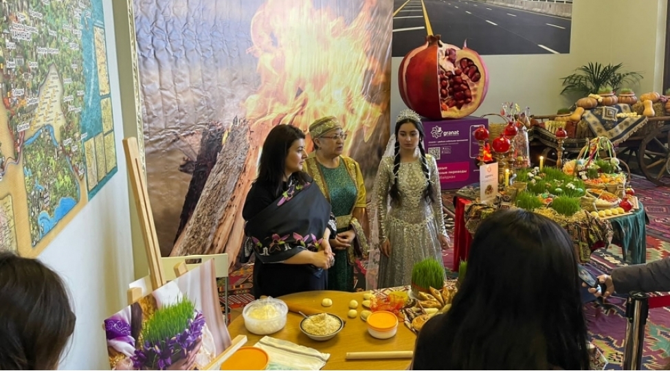 xtns-deki-azerbaycan-pavilyonunda-novruz-bayrami-qeyd-edilib-foto